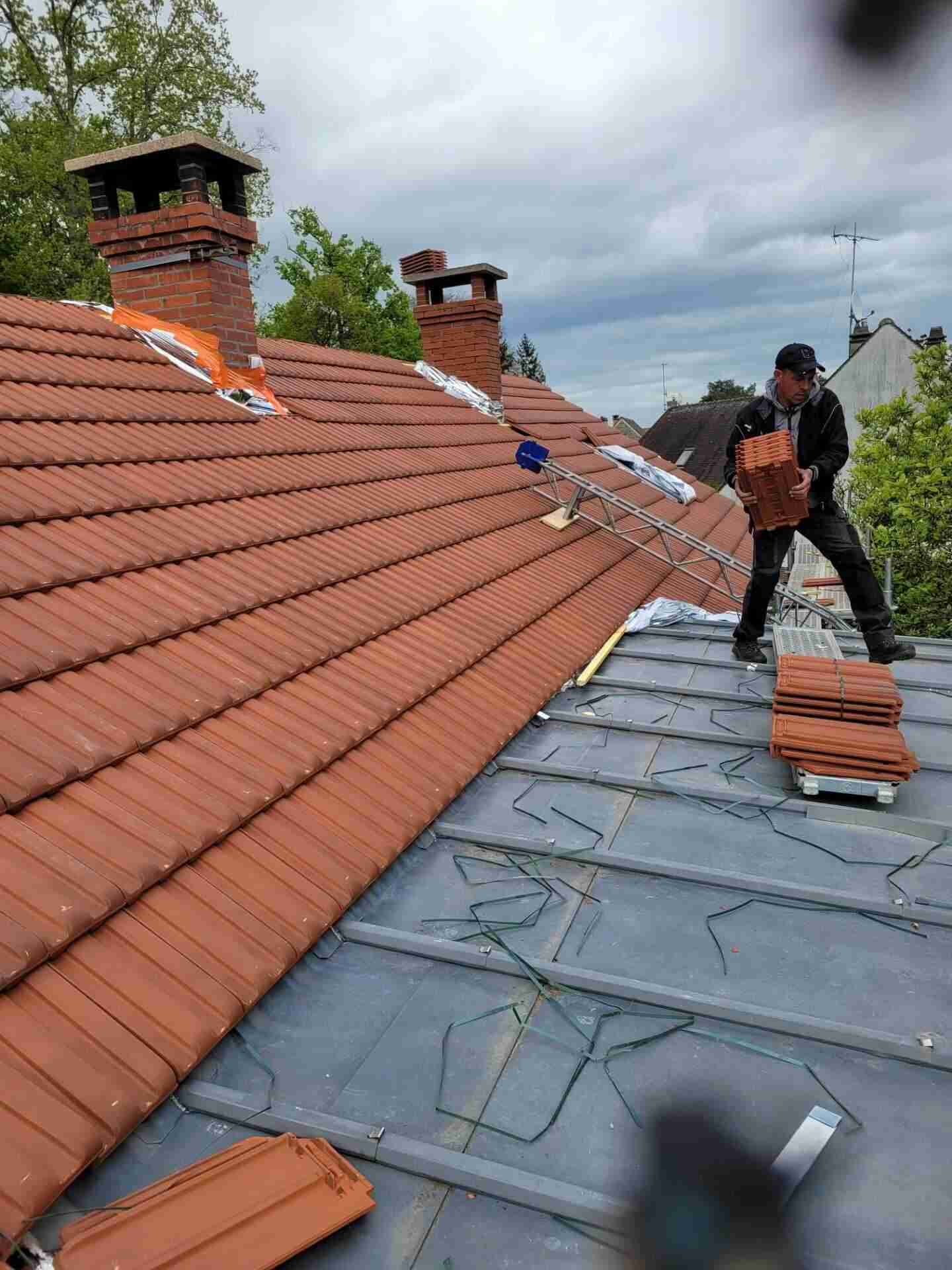 Travaux de couverture en cours à Fontainebleau par notre équipe
