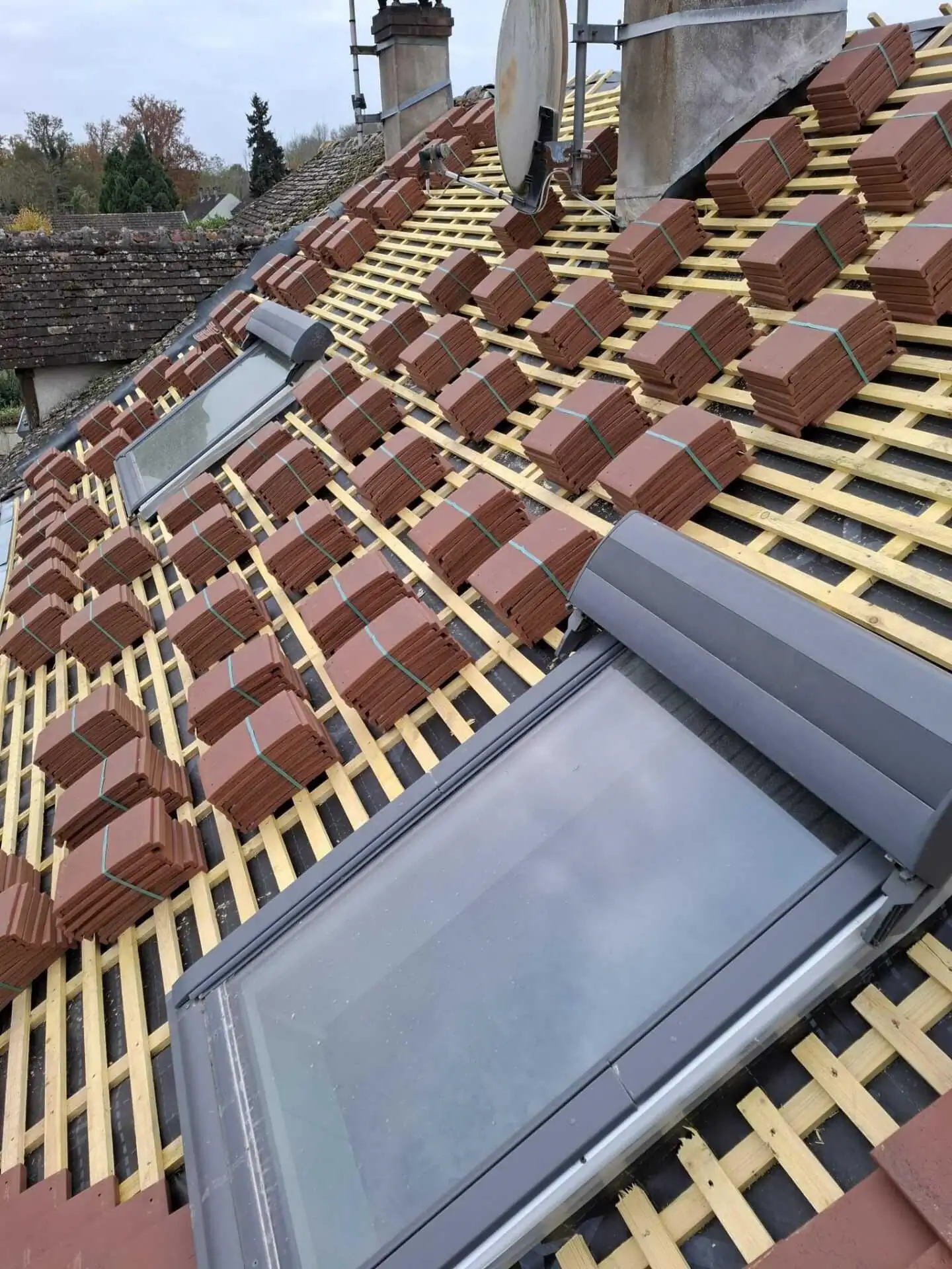 Installation des 3 fenêtres Velux par notre couvreur Fontainebleau 77