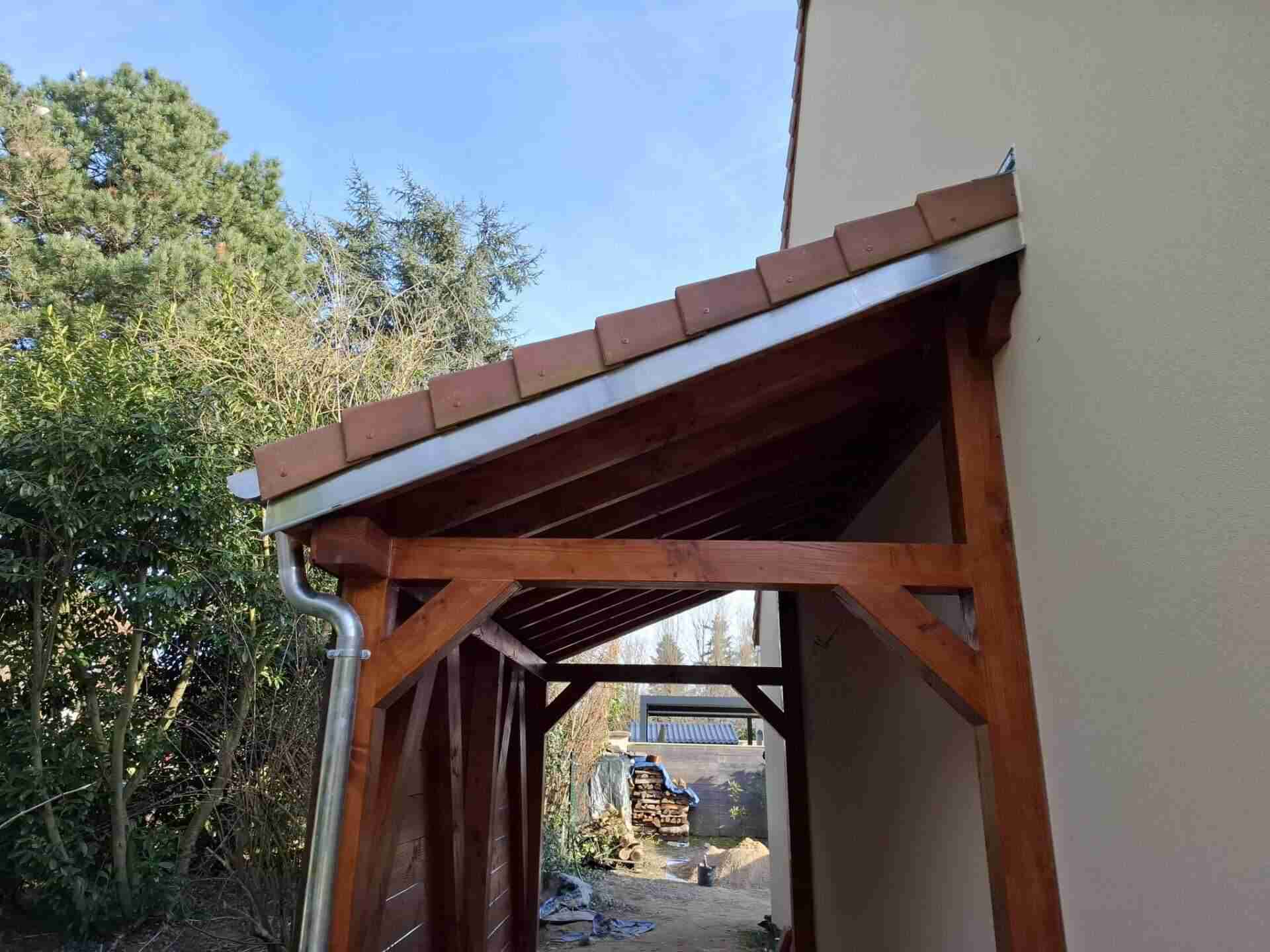 Pergola en bois à Villemer