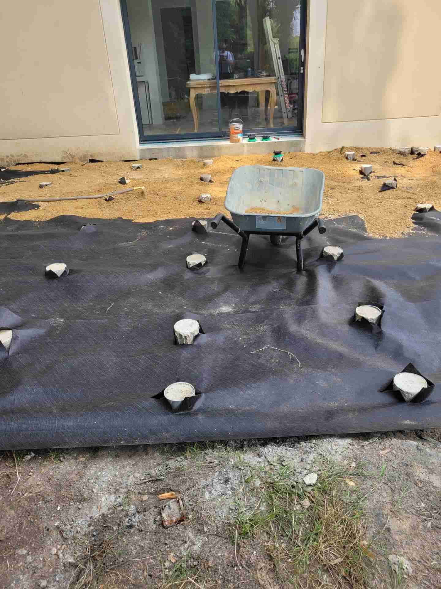 Préparation terrasse bois Montigny-sur-Loing - étape fondation