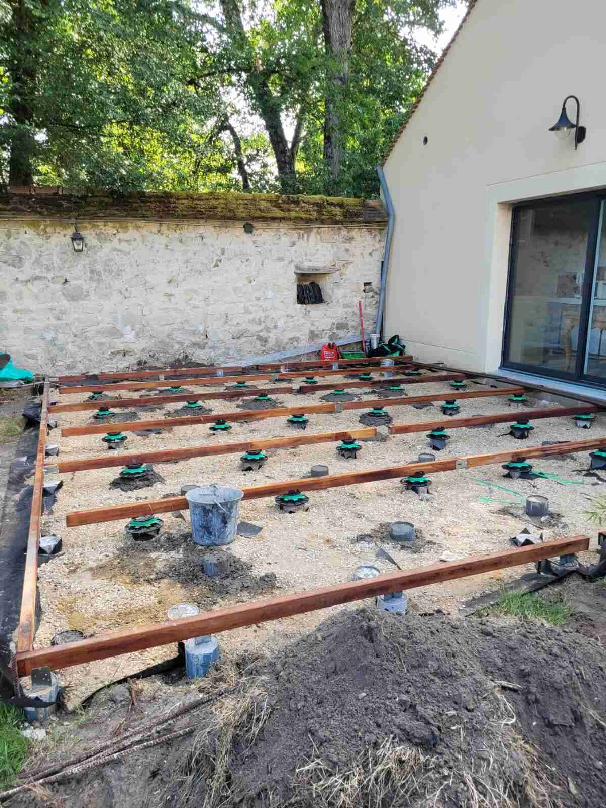 Structure lambourde terrasse bois Montigny - ossature bois